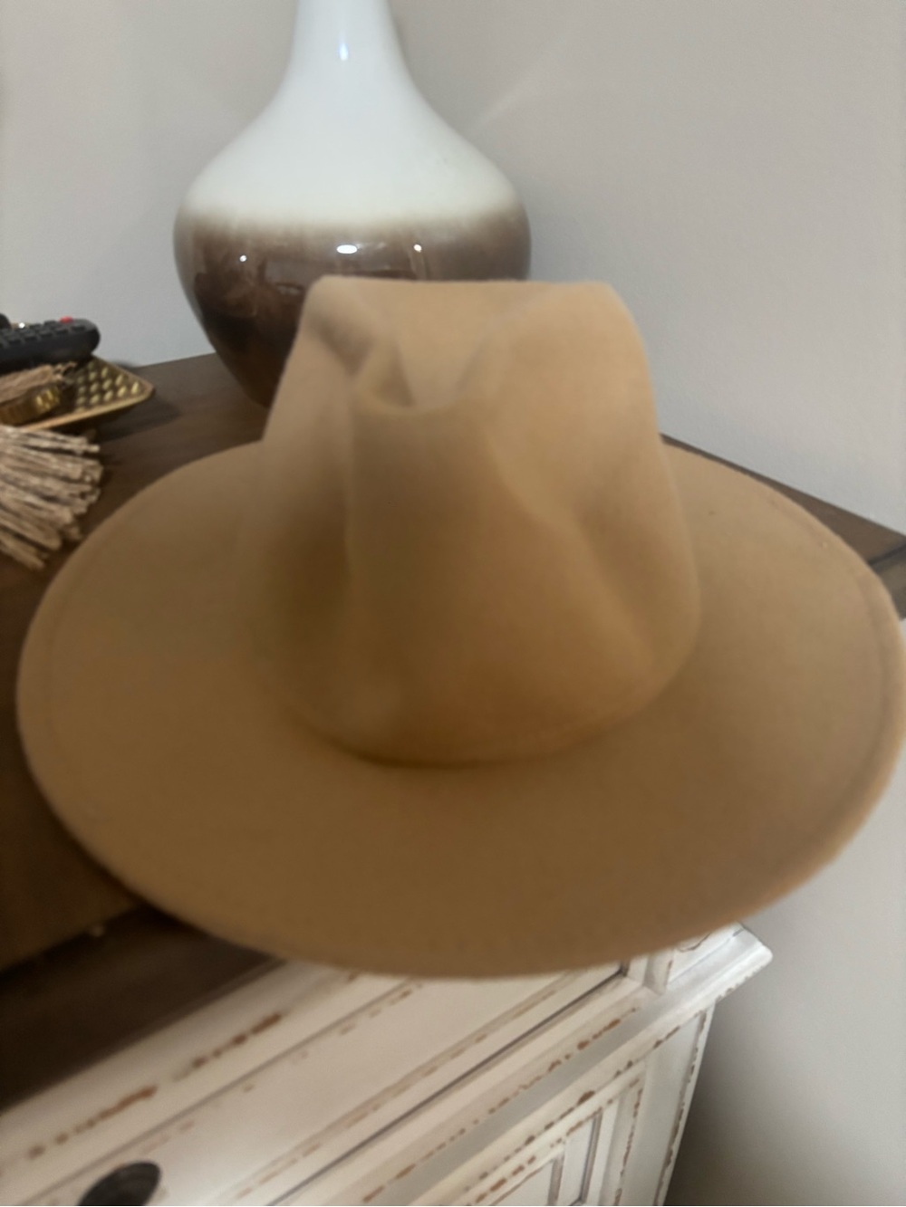 Classic Women Wide-Brim Tan Felt Hat